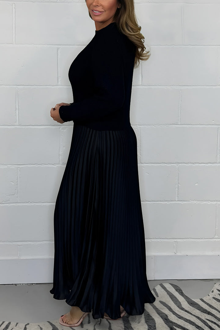 Jacobine - Unique winter dress with skirt detail