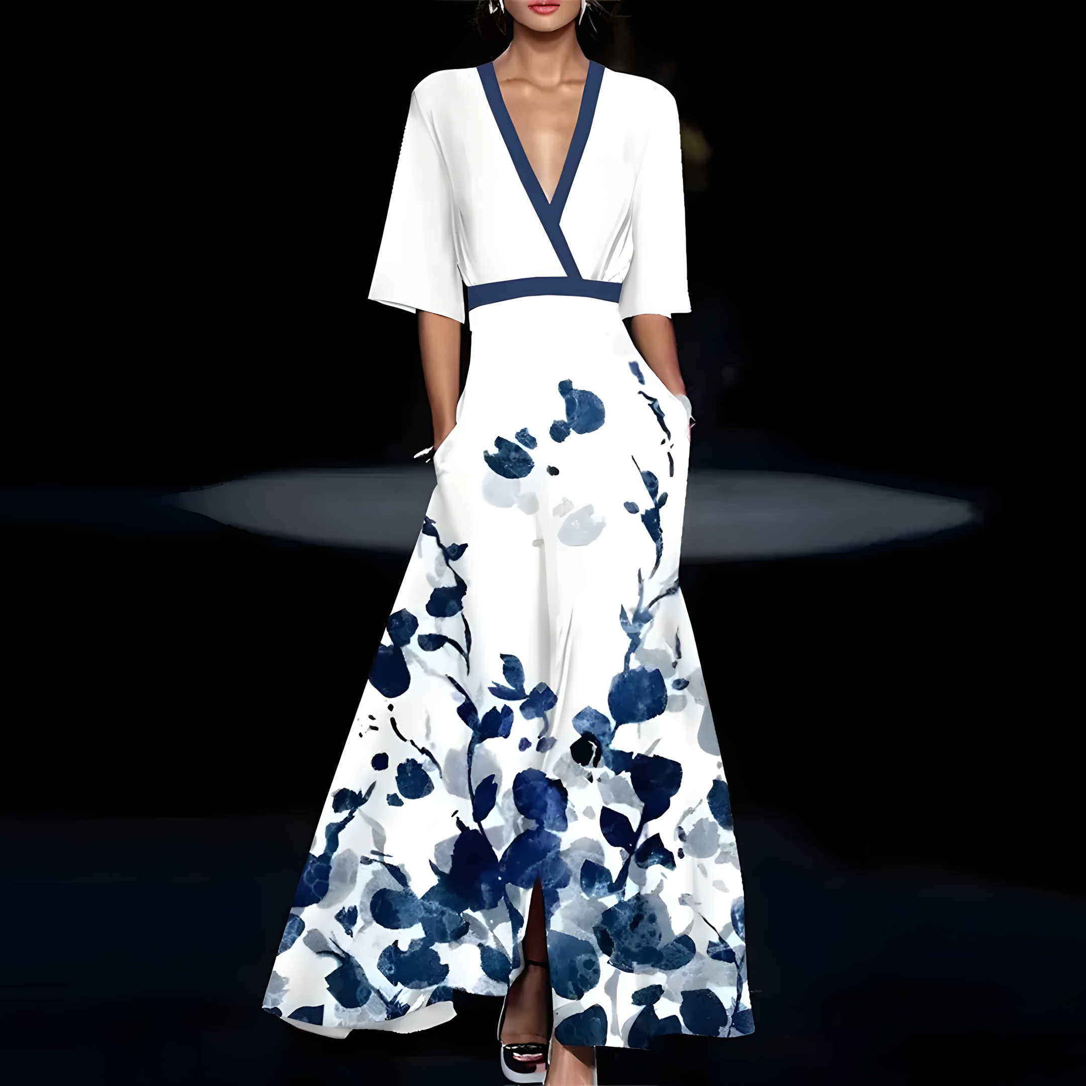 Leora | Elegant dress with sleeves