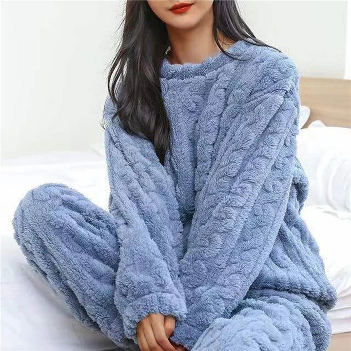 CozyBo - Comfort and warmth during the winter cold