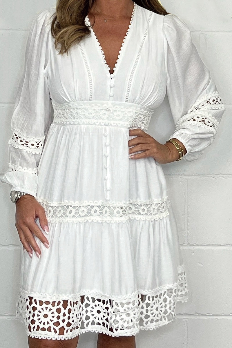 Mascha | Comfortable lace dress with V-neck