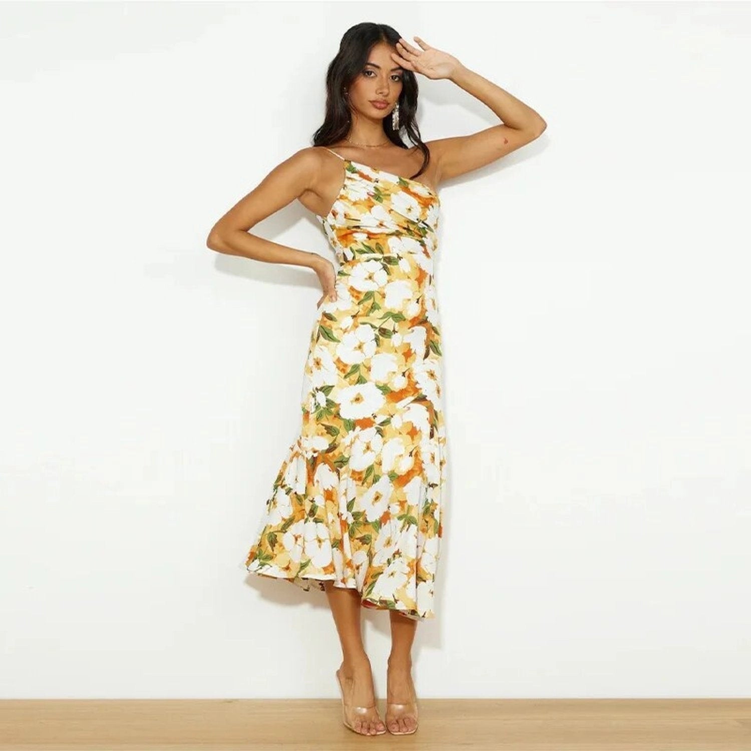 Alessia – The Satin Dress That Enhances Your Elegance